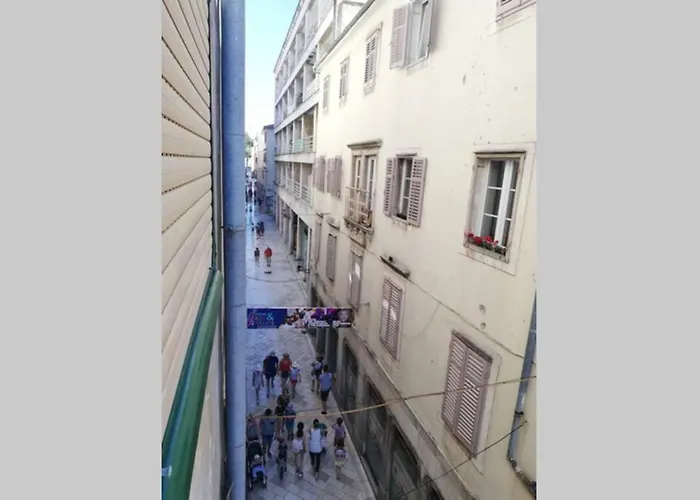 View Апартаменты *