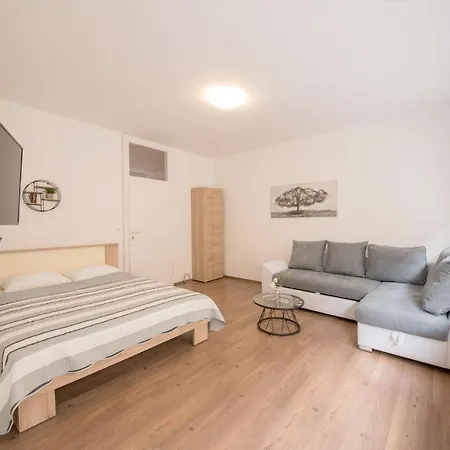 Apartment Aurora